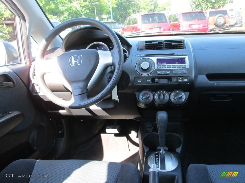 2008 Fit Hatchback - Storm Silver Metallic / Black/Grey photo #17