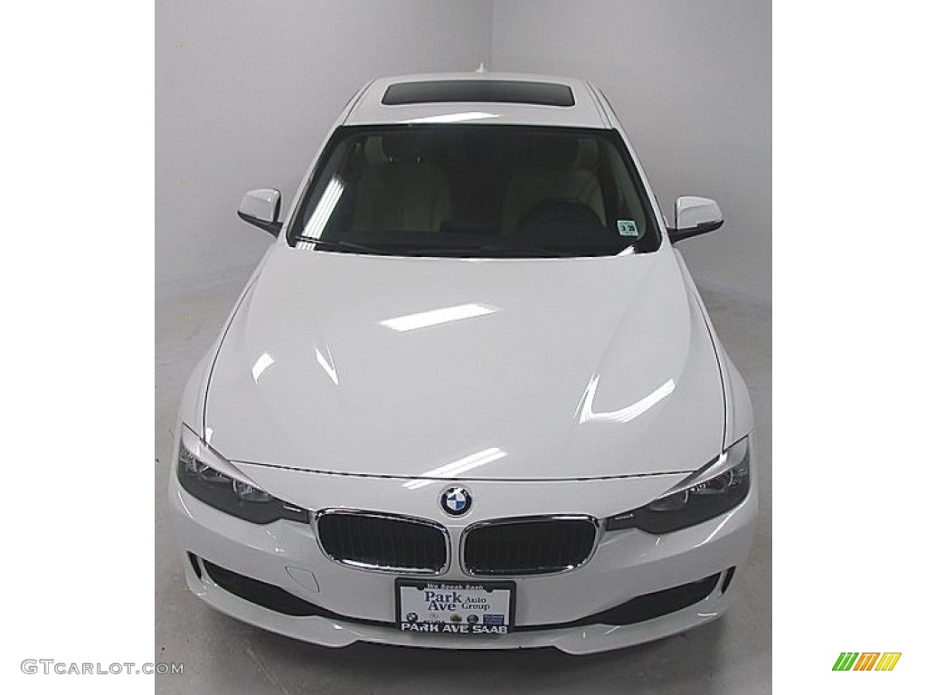 2015 3 Series 320i xDrive Sedan - Alpine White / Venetian Beige photo #8
