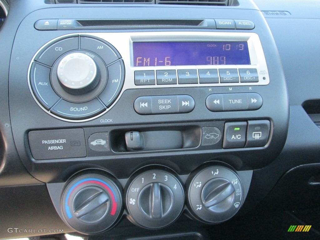 2008 Fit Hatchback - Storm Silver Metallic / Black/Grey photo #24