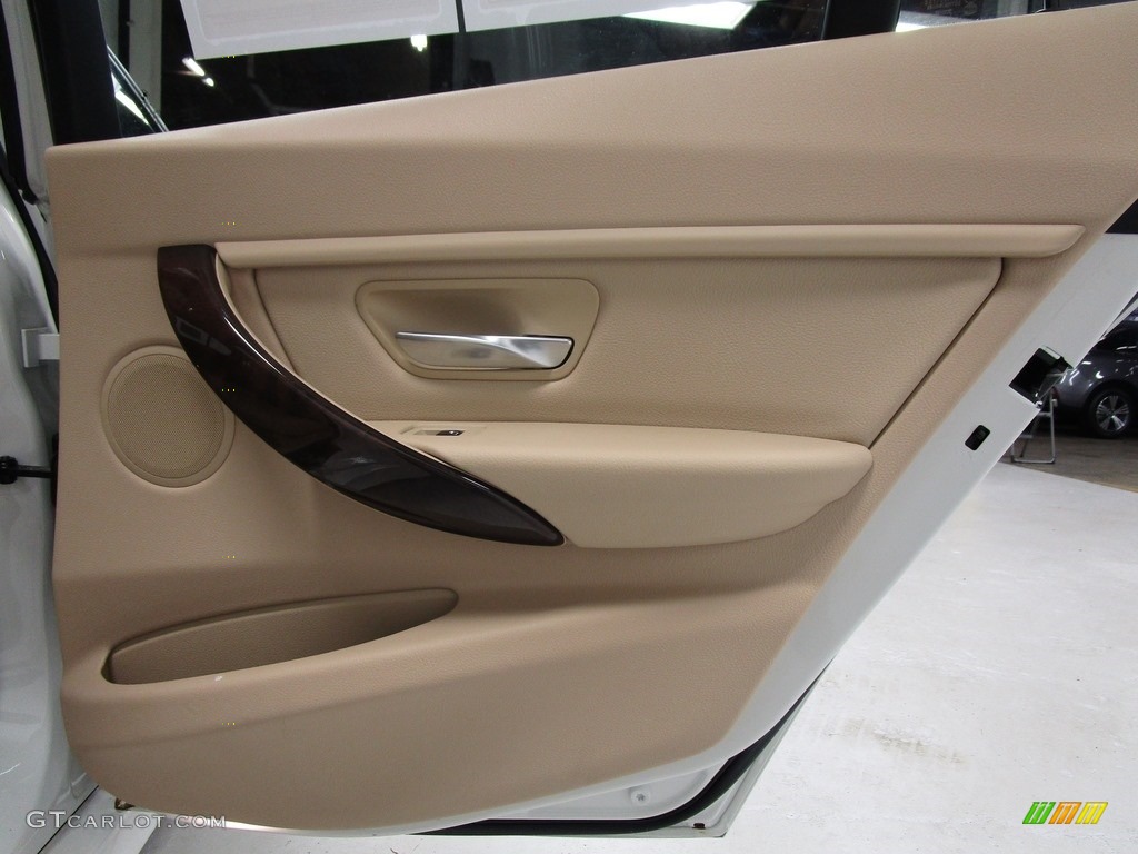 2015 3 Series 320i xDrive Sedan - Alpine White / Venetian Beige photo #19