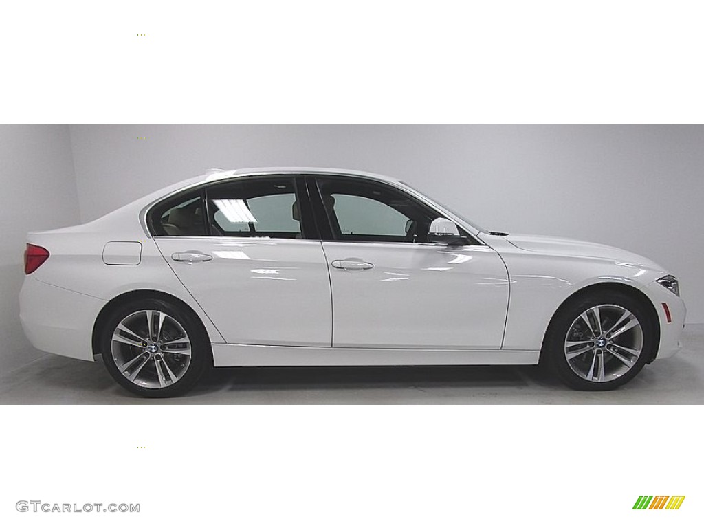 2018 3 Series 330i xDrive Sedan - Alpine White / Venetian Beige photo #6