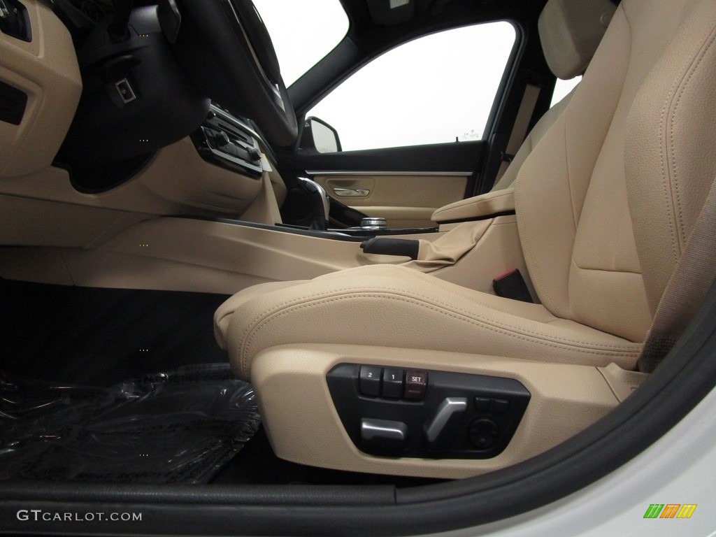 2018 3 Series 330i xDrive Sedan - Alpine White / Venetian Beige photo #11