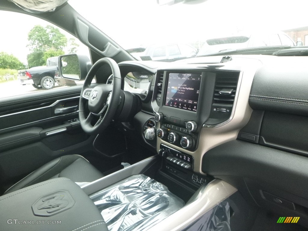 2019 1500 Laramie Crew Cab 4x4 - Granite Crystal Metallic / Black photo #11
