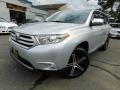 Classic Silver Metallic 2011 Toyota Highlander SE 4WD