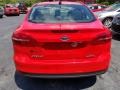 Race Red - Focus SE Sedan Photo No. 4