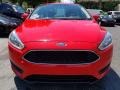 Race Red - Focus SE Sedan Photo No. 10