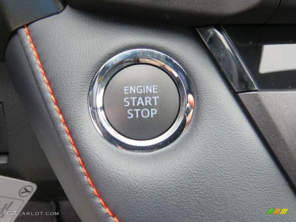 2018 Toyota RAV4 SE Controls Photo #127948856