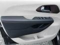 2018 Brilliant Black Crystal Pearl Chrysler Pacifica Touring L  photo #8