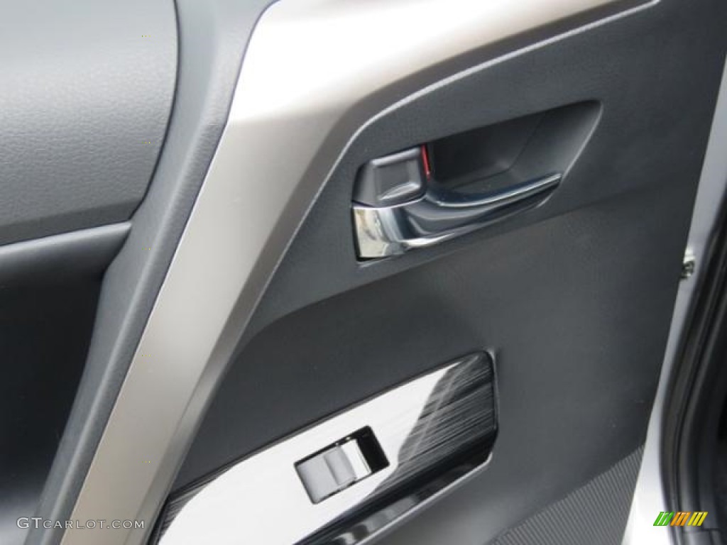 2018 RAV4 Limited - Silver Sky Metallic / Black photo #7