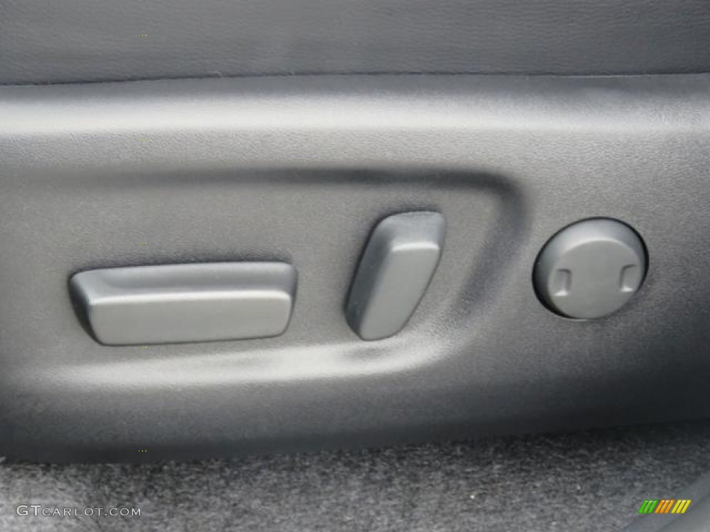 2018 RAV4 Limited - Silver Sky Metallic / Black photo #9