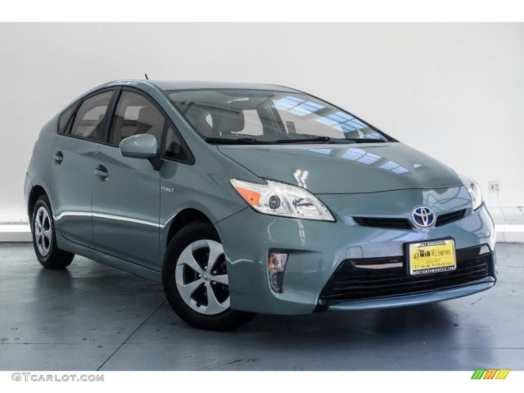 2015 Prius Two Hybrid - Nautical Blue Metallic / Dark Gray photo #11