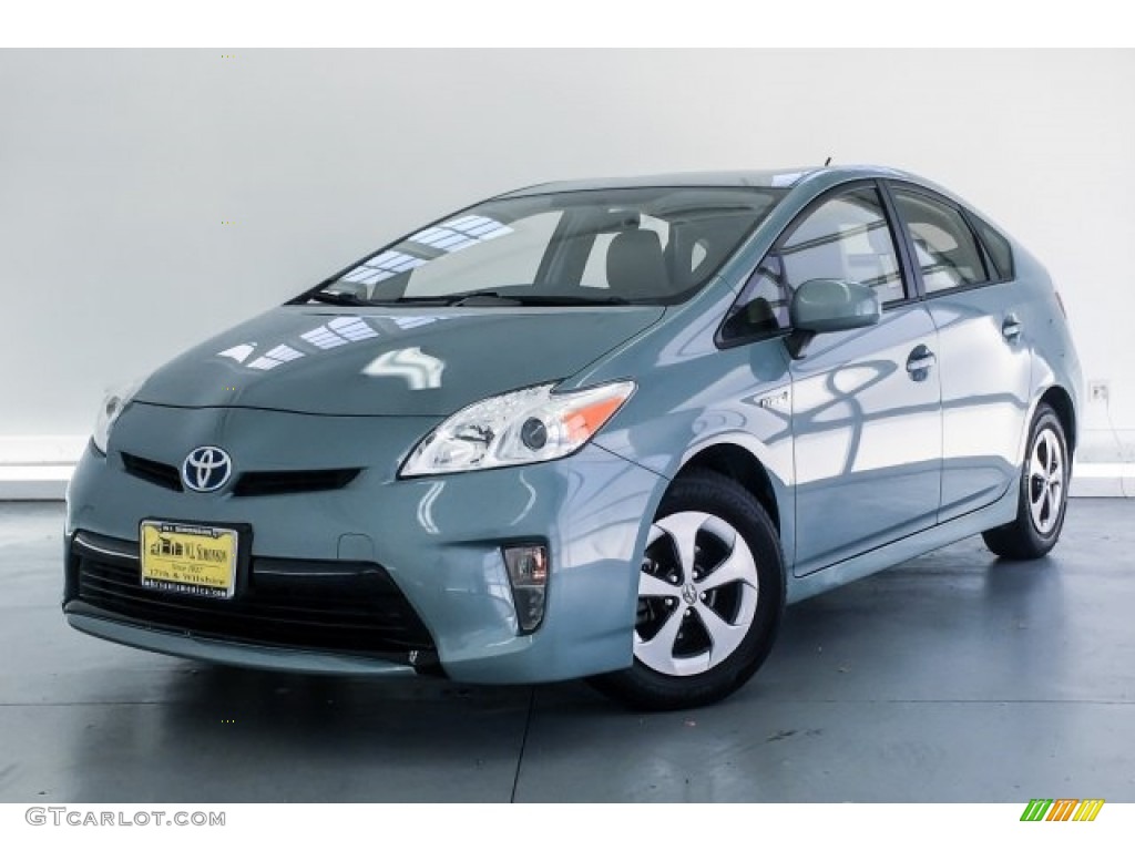 2015 Prius Two Hybrid - Nautical Blue Metallic / Dark Gray photo #12