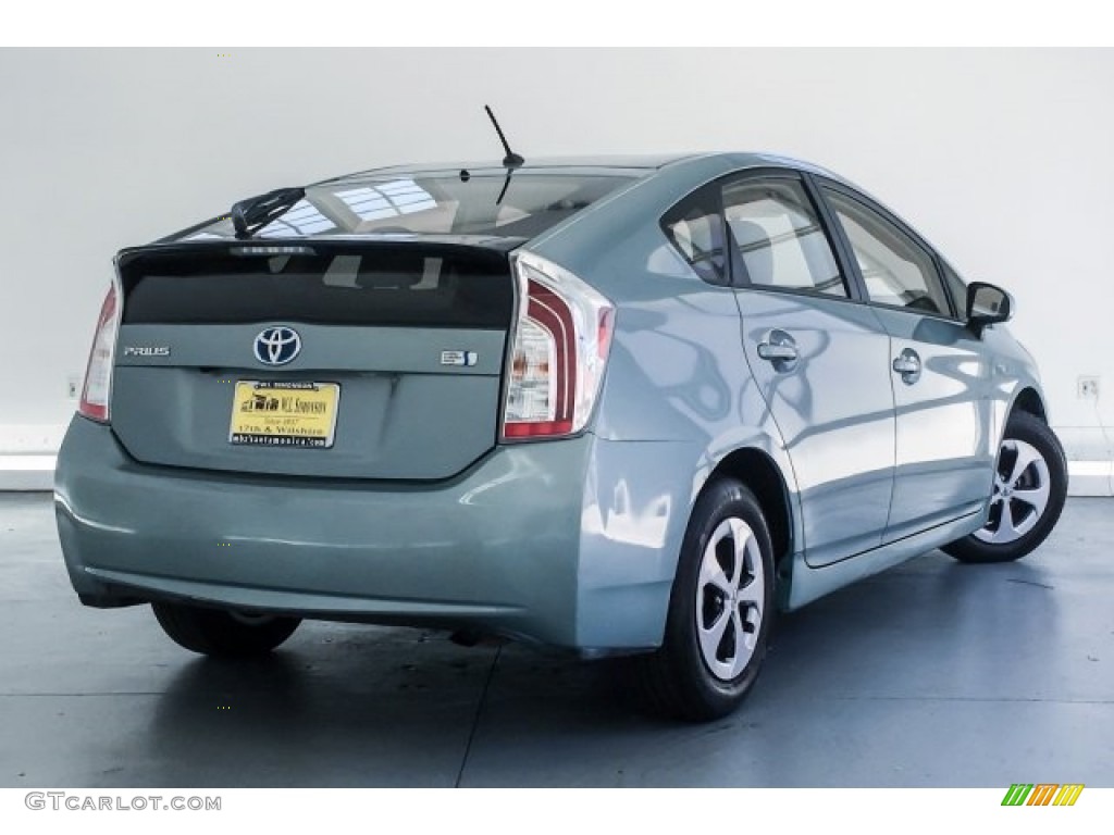 2015 Prius Two Hybrid - Nautical Blue Metallic / Dark Gray photo #15