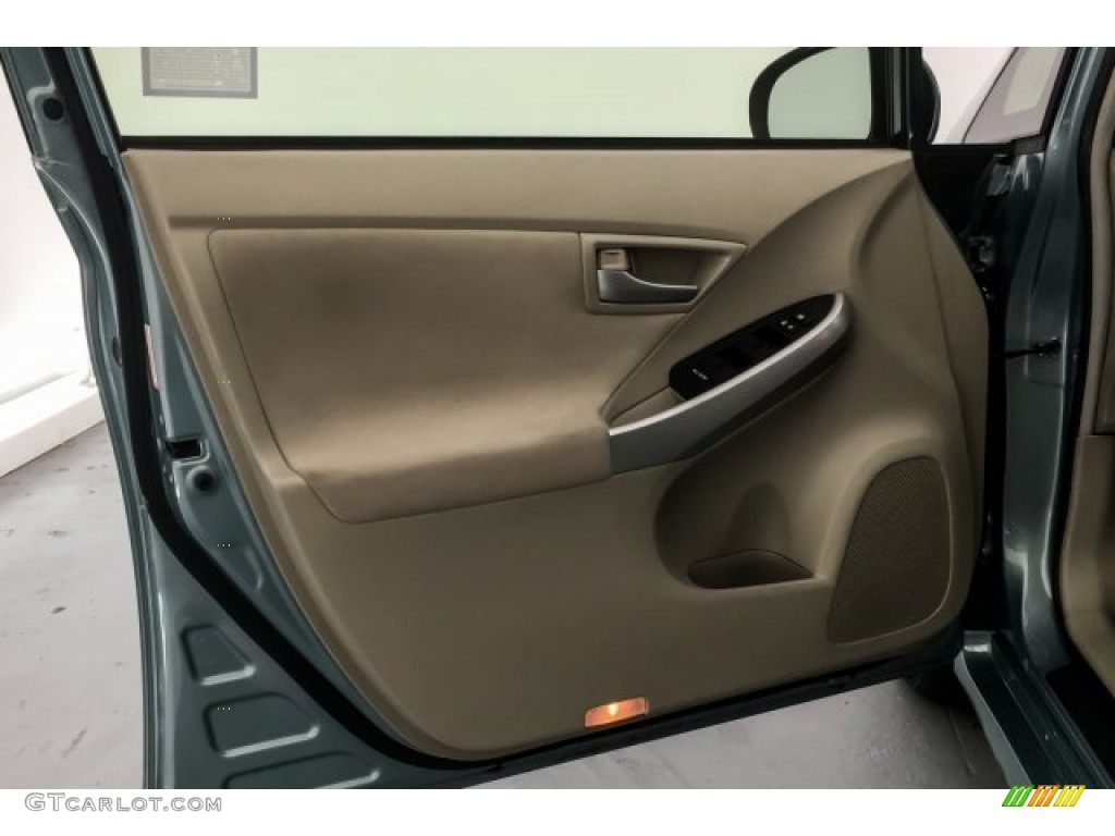 2015 Prius Two Hybrid - Nautical Blue Metallic / Dark Gray photo #23