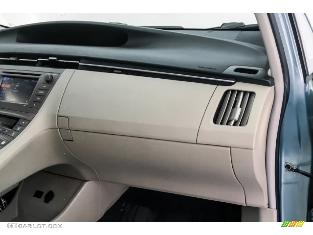 2015 Prius Two Hybrid - Nautical Blue Metallic / Dark Gray photo #26