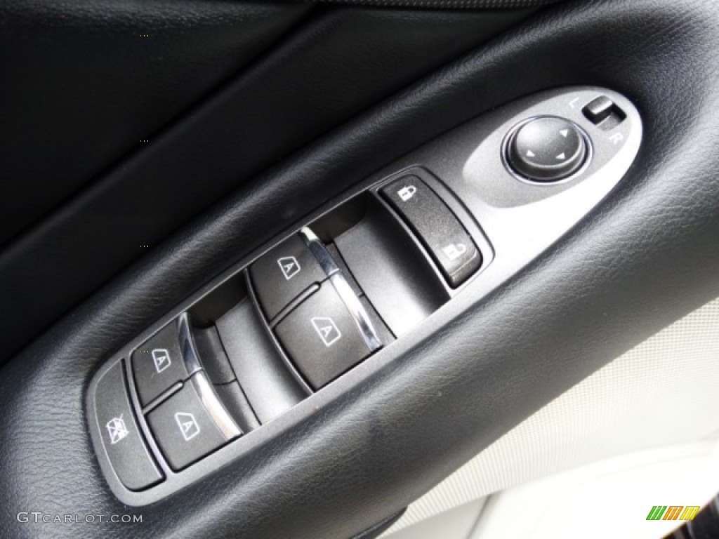 2014 Q 50 3.7 AWD Premium - Black Obsidian / Graphite photo #10