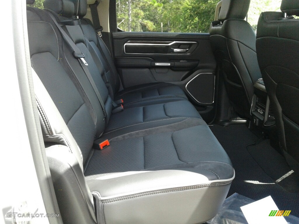 2019 1500 Laramie Crew Cab - Billett Silver Metallic / Black photo #11