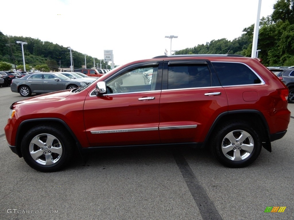 2011 Grand Cherokee Limited 4x4 - Inferno Red Crystal Pearl / Black/Light Frost Beige photo #2
