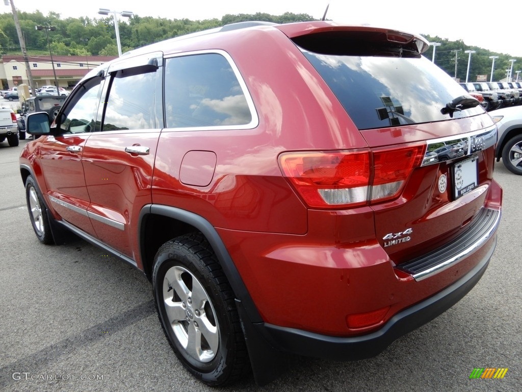 2011 Grand Cherokee Limited 4x4 - Inferno Red Crystal Pearl / Black/Light Frost Beige photo #3