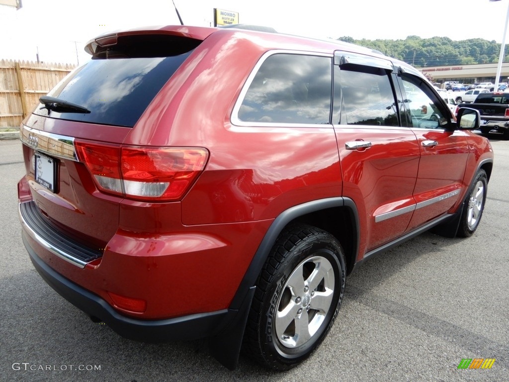 2011 Grand Cherokee Limited 4x4 - Inferno Red Crystal Pearl / Black/Light Frost Beige photo #6