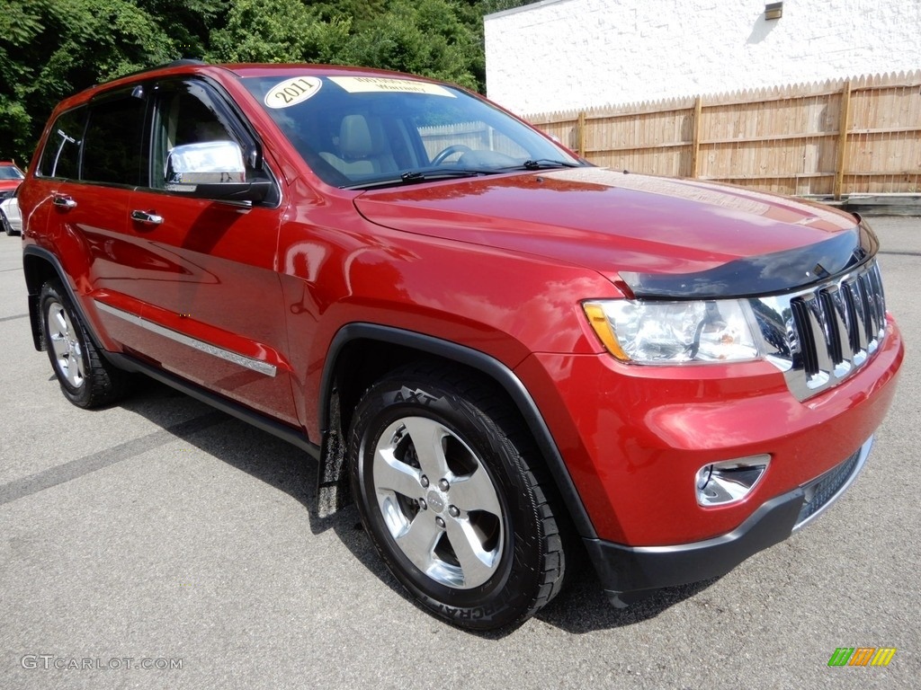 2011 Grand Cherokee Limited 4x4 - Inferno Red Crystal Pearl / Black/Light Frost Beige photo #8
