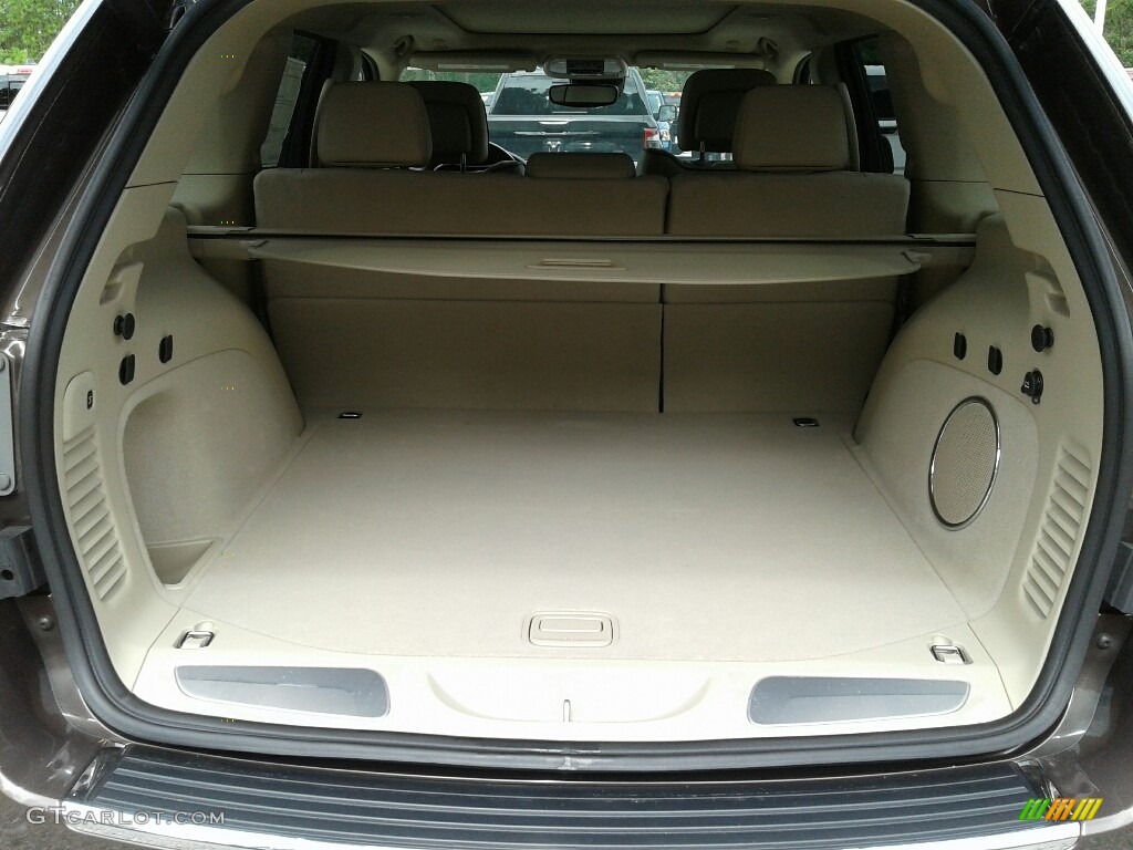 2018 Jeep Grand Cherokee Overland Trunk Photos