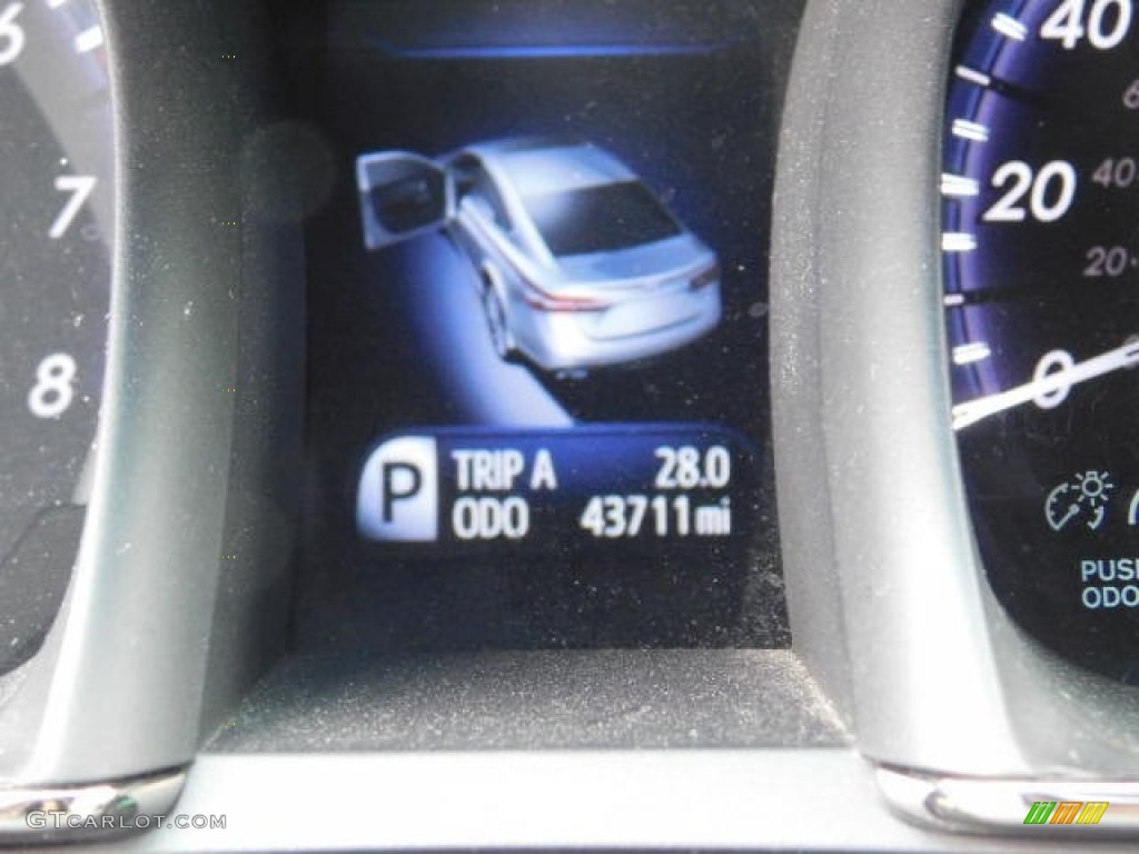 2015 Avalon XLE Touring - Attitude Black / Black photo #15