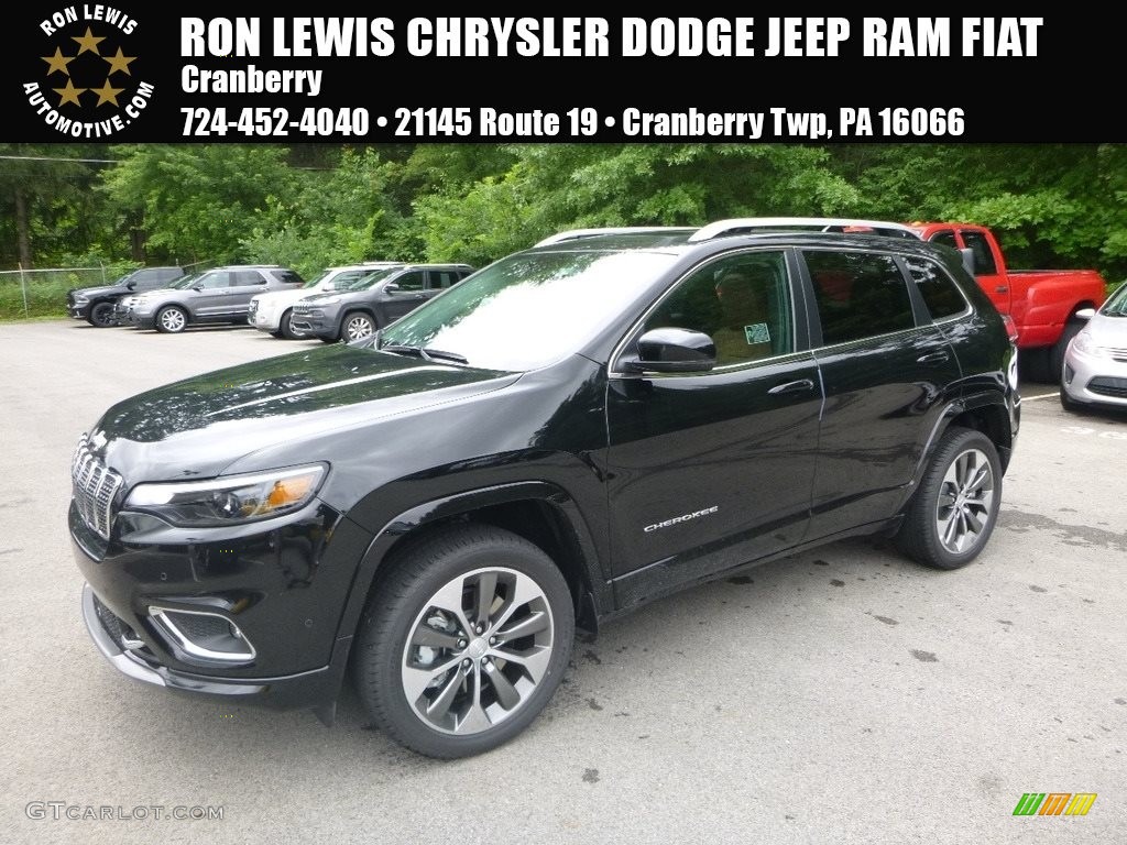 2019 Cherokee Overland 4x4 - Diamond Black Crystal Pearl / Black/Tan photo #1