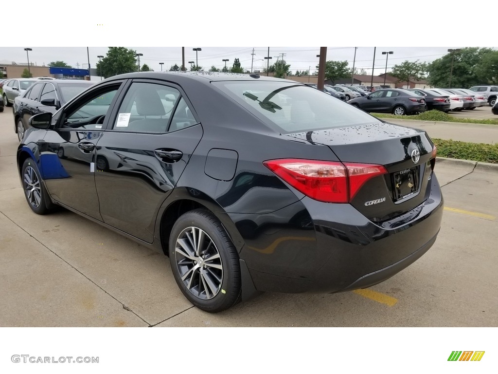 2019 Corolla LE - Black Sand Pearl / Ash/Dark Gray photo #2