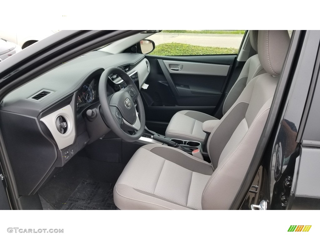 2019 Toyota Corolla LE Front Seat Photo #127973597