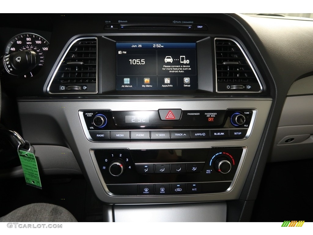 2016 Sonata SE - Quartz White Pearl / Gray photo #17