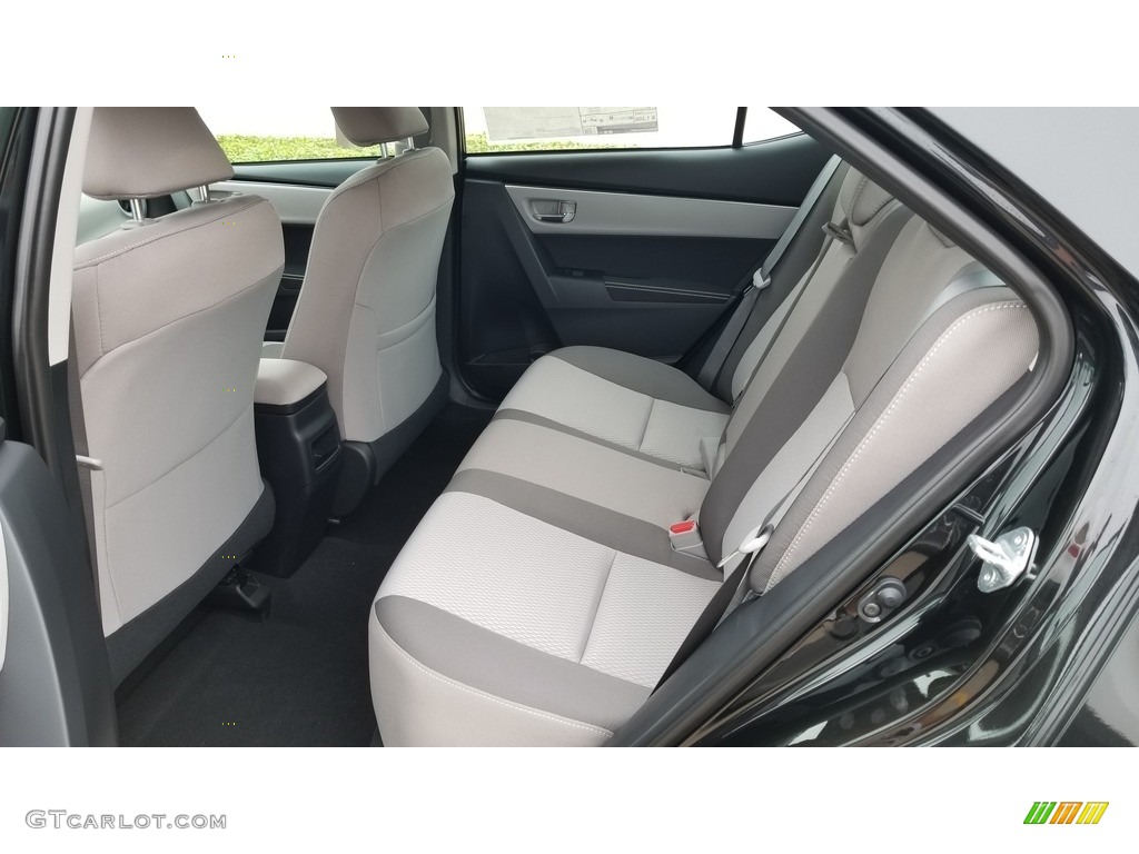 Ash/Dark Gray Interior 2019 Toyota Corolla LE Photo #127973618