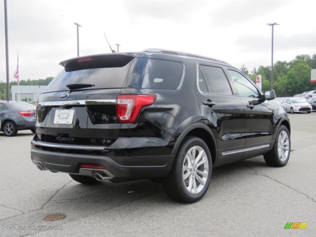 2018 Explorer XLT - Shadow Black / Ebony Black photo #24