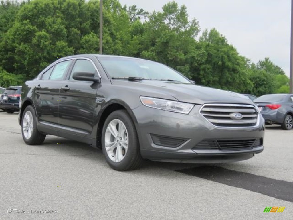 Magnetic Ford Taurus