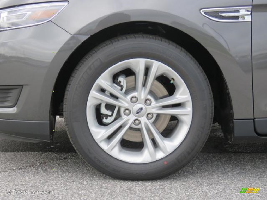 2018 Taurus SE - Magnetic / Dune photo #4