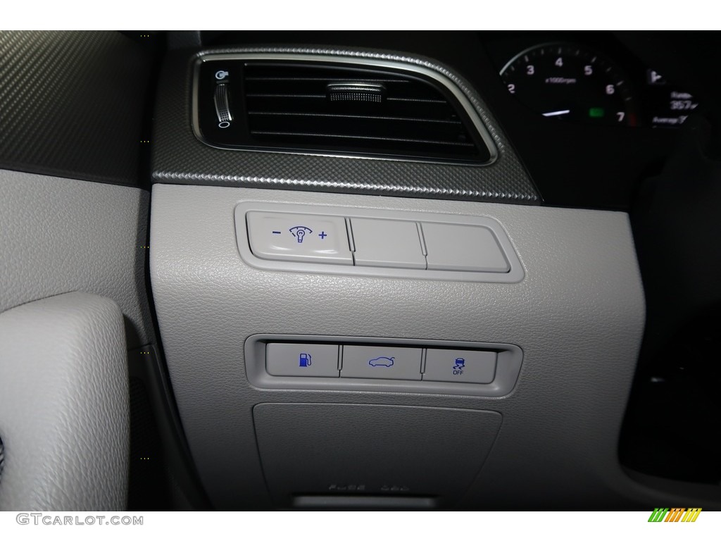 2016 Sonata SE - Quartz White Pearl / Gray photo #34