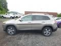 2019 Light Brownstone Pearl Jeep Cherokee Limited 4x4  photo #2