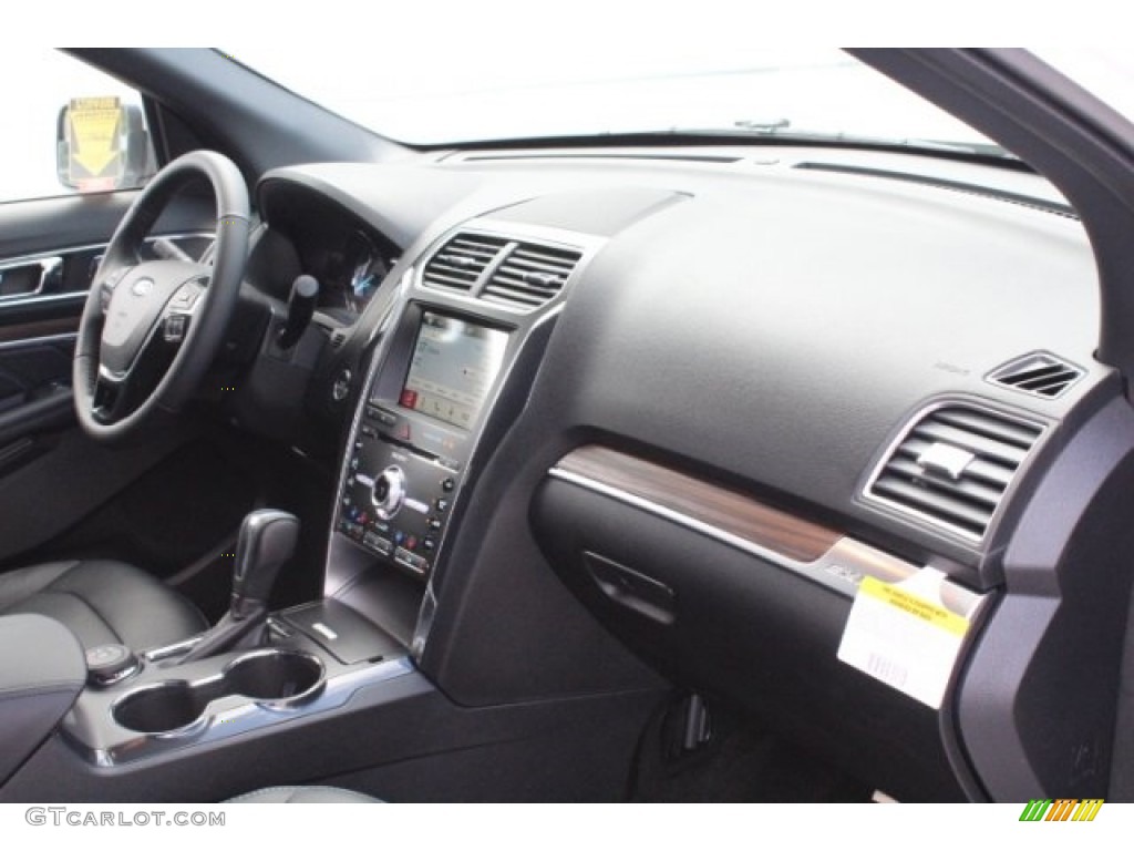 2018 Explorer Limited 4WD - White Platinum / Ebony Black photo #34