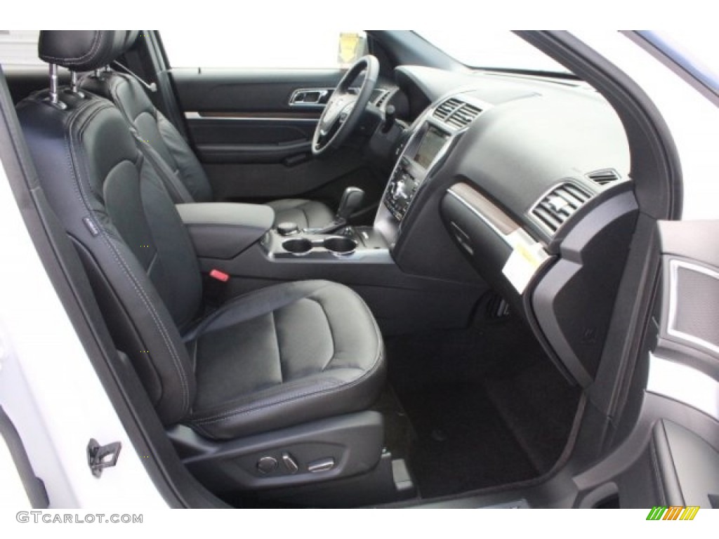 2018 Explorer Limited 4WD - White Platinum / Ebony Black photo #35