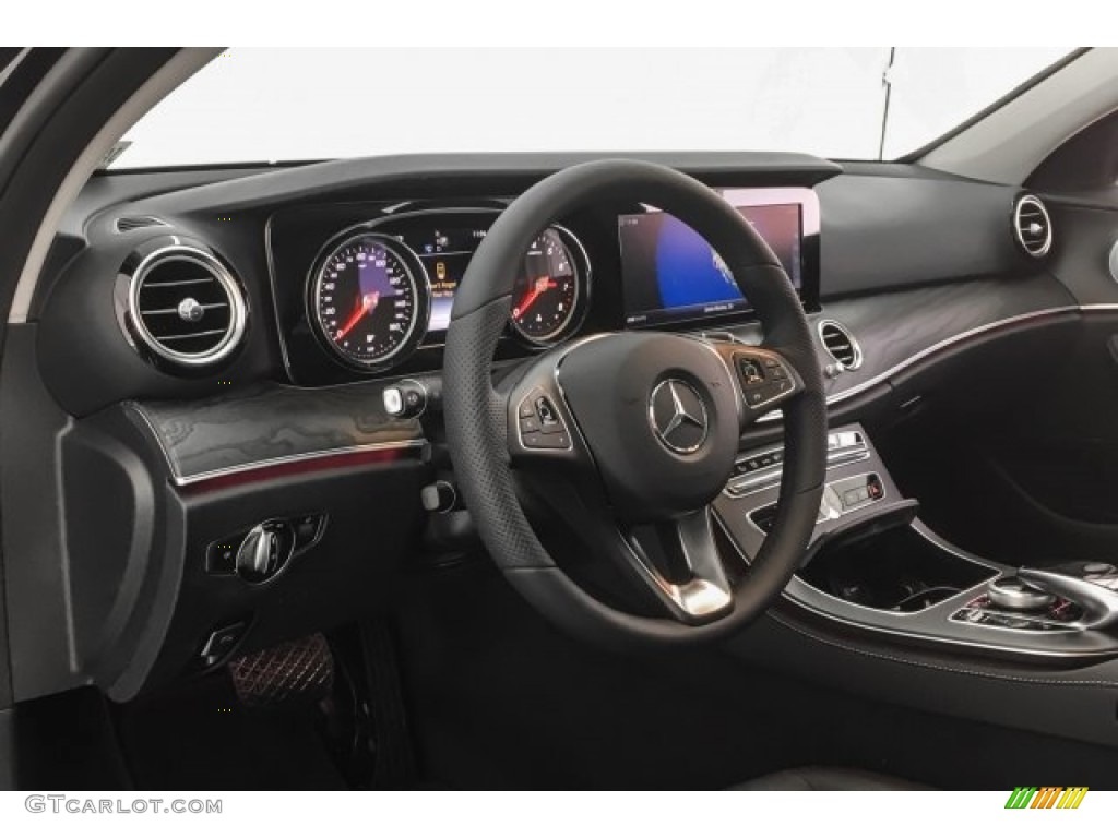 2018 E 300 Sedan - Black / Black photo #5