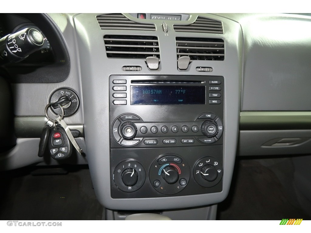 2004 Malibu LS V6 Sedan - Medium Gray Metallic / Gray photo #16