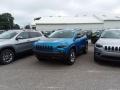 Hydro Blue Pearl - Cherokee Trailhawk 4x4 Photo No. 1