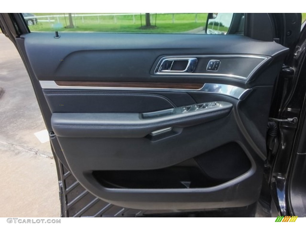 2018 Explorer Limited - Shadow Black / Ebony Black photo #17