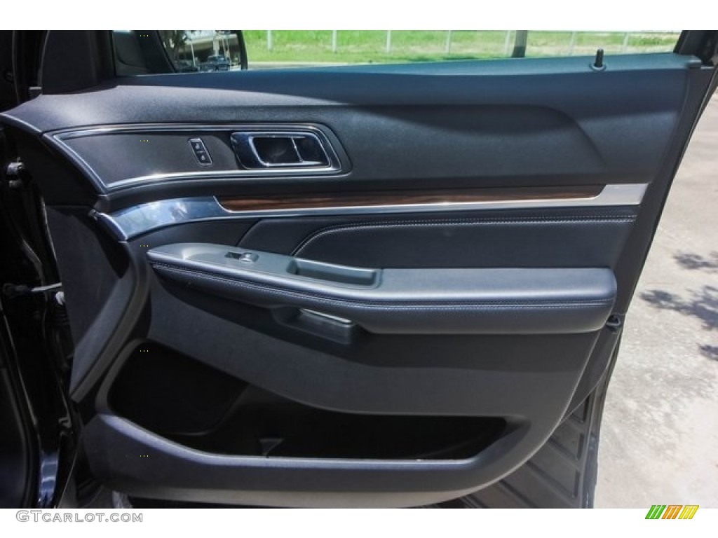 2018 Explorer Limited - Shadow Black / Ebony Black photo #25