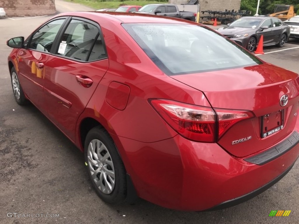 2019 Corolla LE - Barcelona Red Metallic / Black photo #4