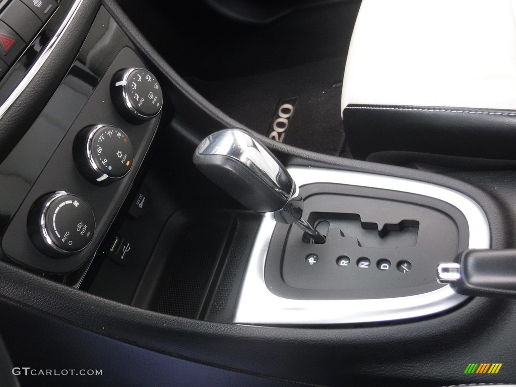 2012 200 Limited Convertible - Deep Cherry Red Crystal Pearl Coat / Black/Light Frost photo #25