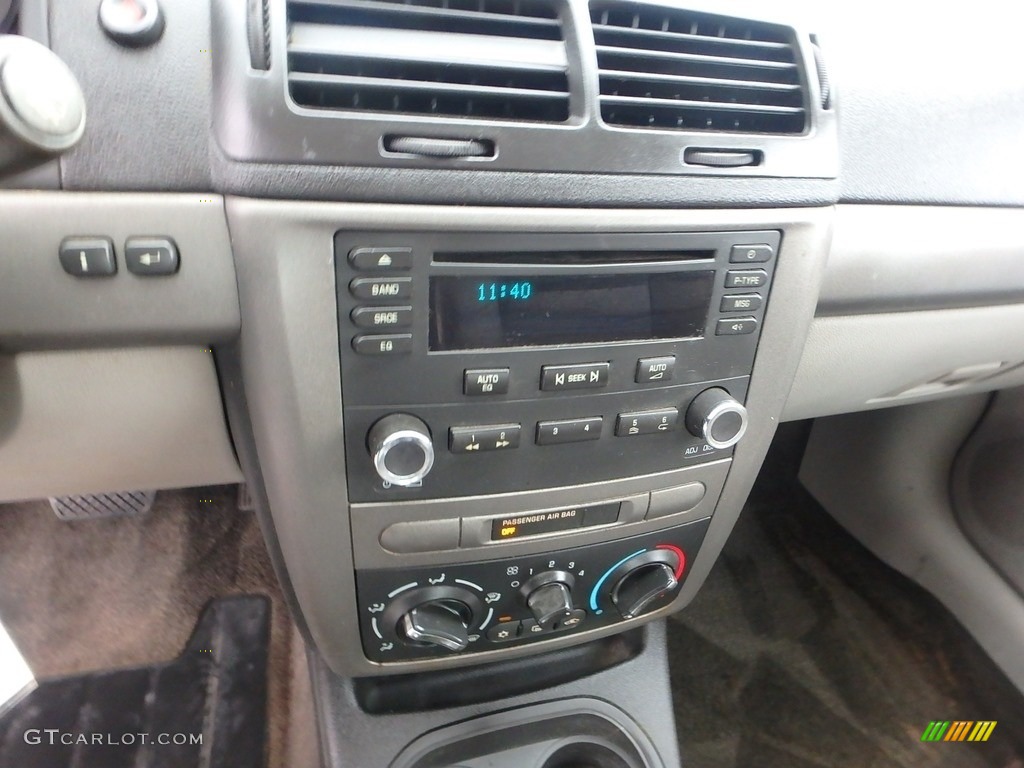 2006 Cobalt LS Coupe - Majestic Amethyst Metallic / Gray photo #13