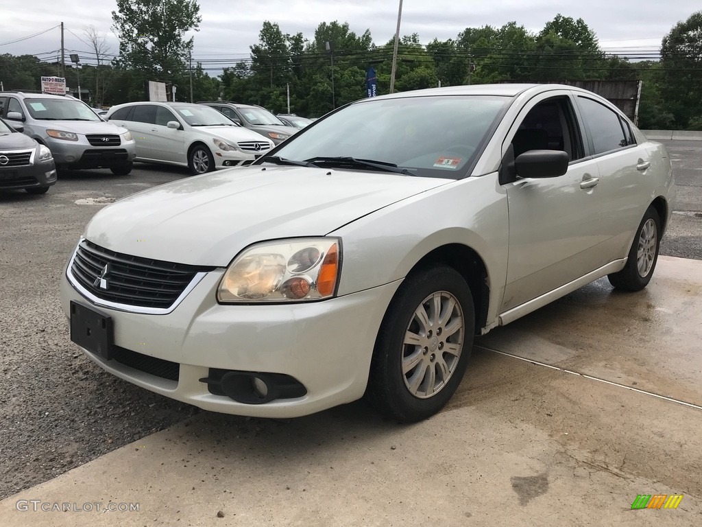 2009 Galant ES - Dover White Pearl / Beige photo #2
