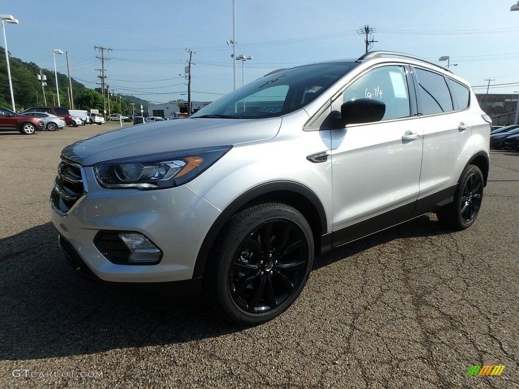 2018 Escape SE 4WD - Ingot Silver / Charcoal Black photo #6