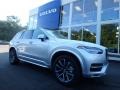 Front 3/4 View of 2019 XC90 T6 AWD Momentum